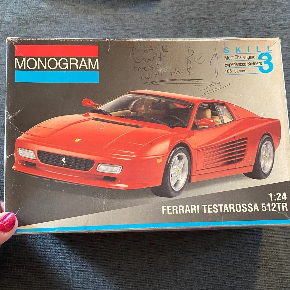 Monogram Ferrari Testarossa 512 TR Model Kit 1:24 Red Vintage